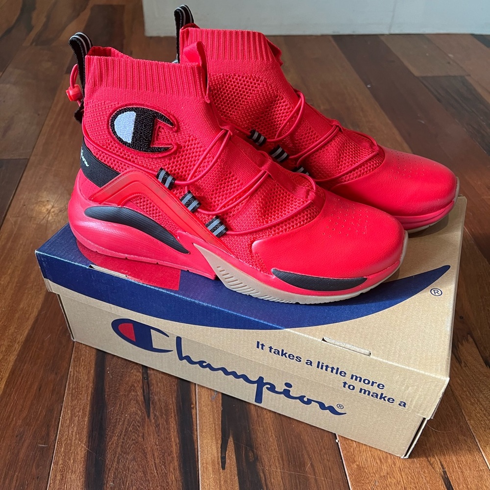 NIB Champion men’s size 10.5 XG Rally Plus scarlet red high-top sneakers